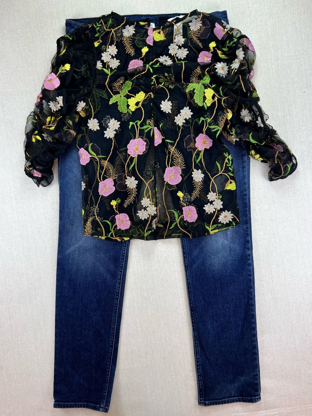 Women's Black Sheer Colorful Embroidered Floral Romantic Puffed Sleeve Blouse -M - Picture 9 of 9